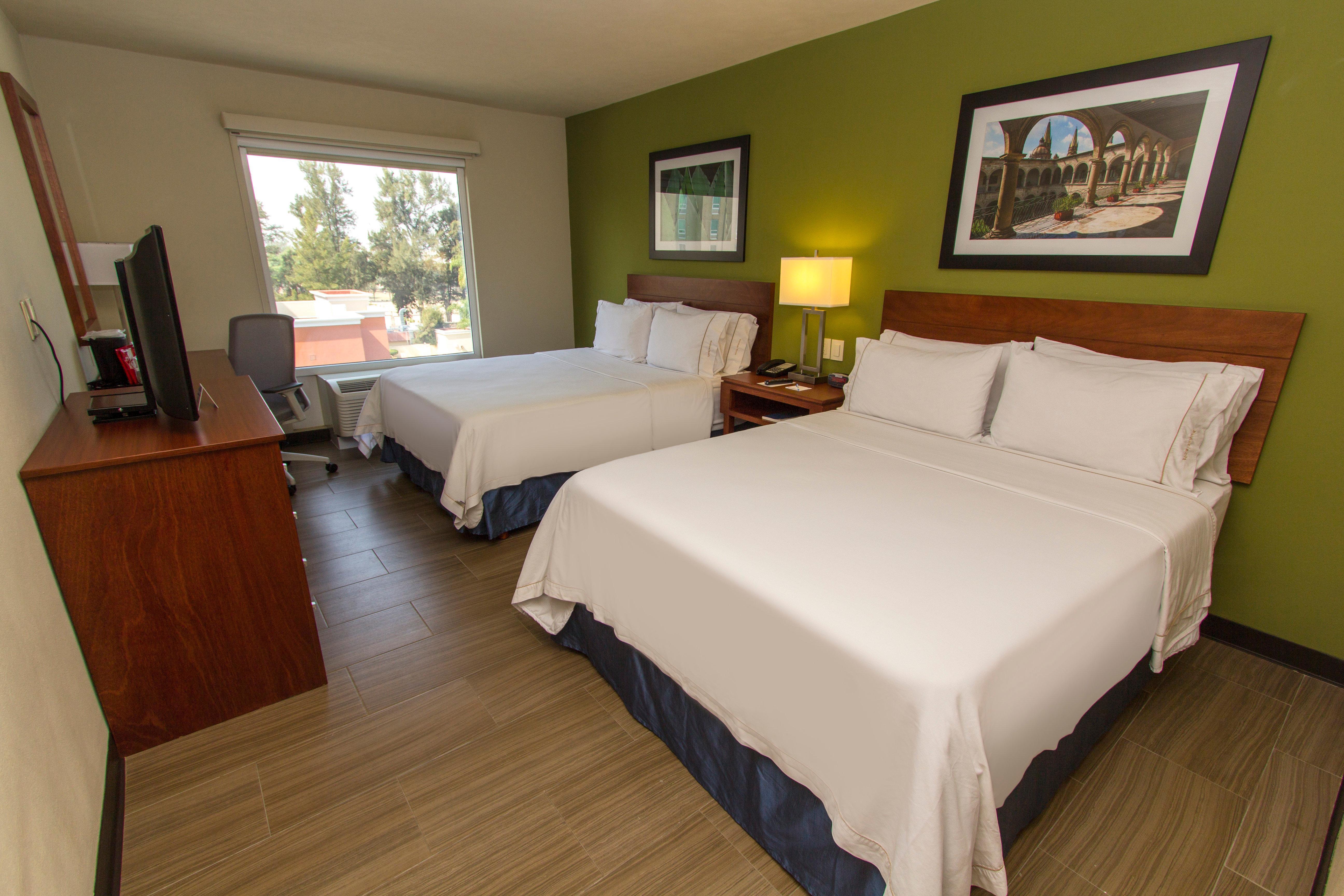 Holiday Inn Express Guadalajara Aeropuerto By Ihg Las Pintas Eksteriør billede