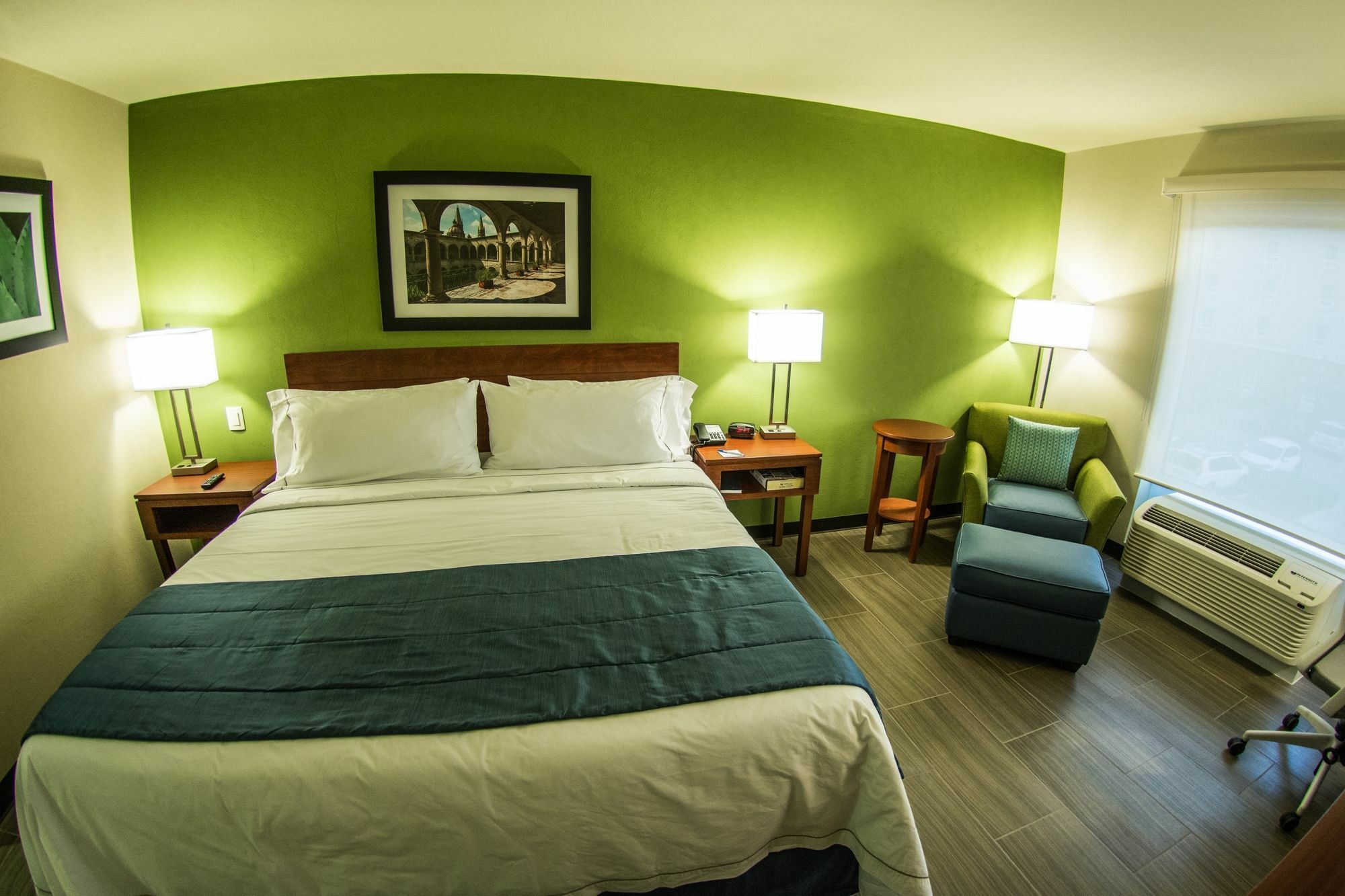 Holiday Inn Express Guadalajara Aeropuerto By Ihg Las Pintas Eksteriør billede